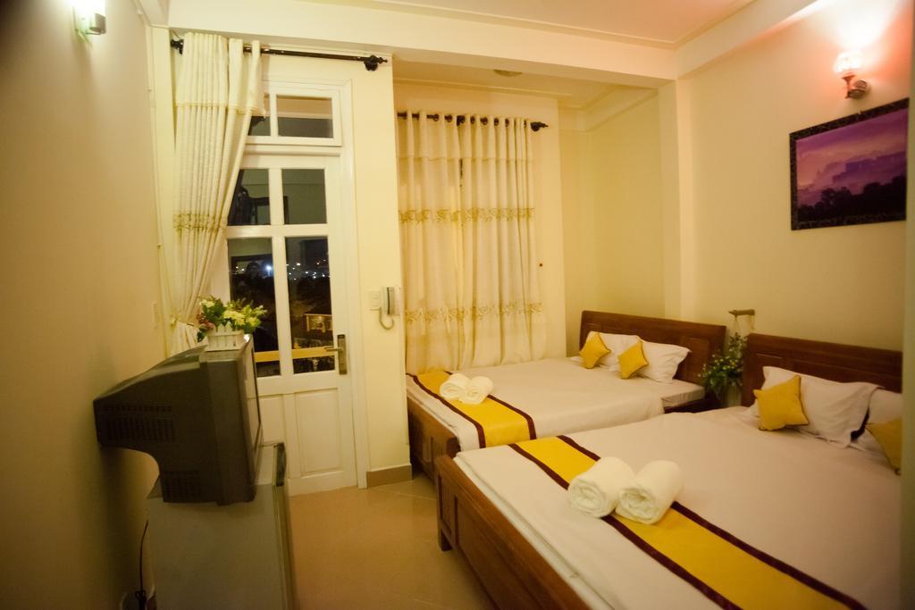 Happy Day 1 Hotel Dalat Habitación foto